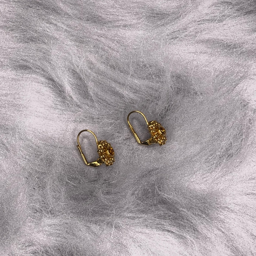 Gold Vintage Sunburst Earrings - Picture 3 of 3